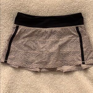 Lululemon run skort, only worn a couple of times